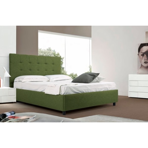 Nicole 1 piazza e mezzo.